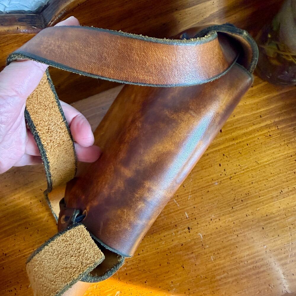 Hand Tooled Leather Crossbody Bag Boho Western Purse | Vintage Style Brown - Picture 5 of 9